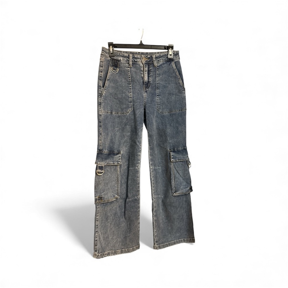 Stylish Women's Cargo Jeans